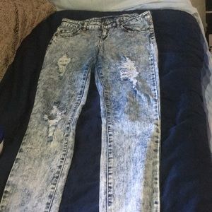 Acid washed jeans